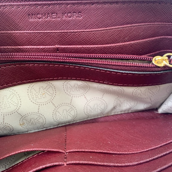 michael kors maroon wallet